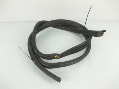 Прокладка двері правий перед hyundai i20 08-14 фото №1