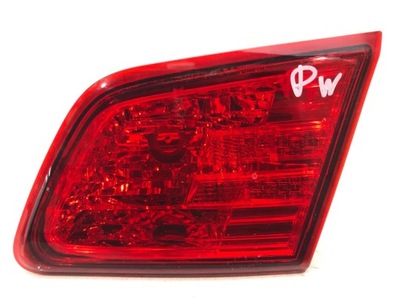 Лампа правий задня subaru legacy v хетчбек фото №1