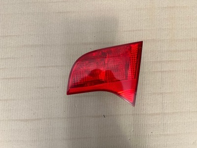 Audi a4 b7 kombi лампа права задня задня w кришка фото №1