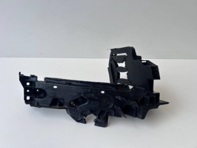 Audi q5 8r напрямна правий pod фара 8r0805608 оригінал фото №1