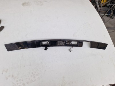 Land rover discovery sport ii - накладка накладка крышки задняя фото №1