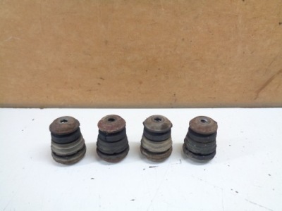 Nissan navara d40 2.5 dci подушка рами кузов фото №1