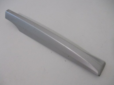 Renault clio 3 накладка рейлінг ліве задні 8200718705 фото №1