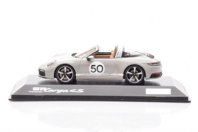 Porsche 911 992 Targa 4S Chalk Grey Spark 1/43