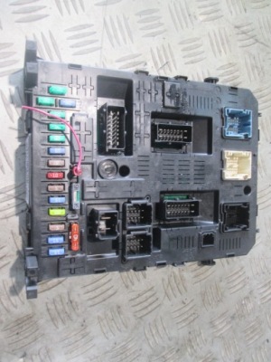 Коробка предохранителей модуль bsi citroen c4 966405908002 фото №1