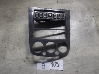 Рамка радио консоли центральной переключателей mercedes vaneo w414 1688203610 фото №1