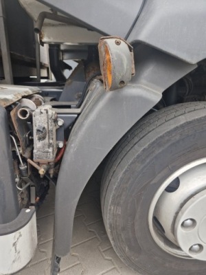 Крила правий kompletny підкрилок кронштейн renault midlum gama d volvo fl фото №1