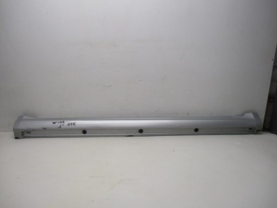 Молдинг накладка поріг ліва 761 mercedes w169 a1696100808 re фото №1
