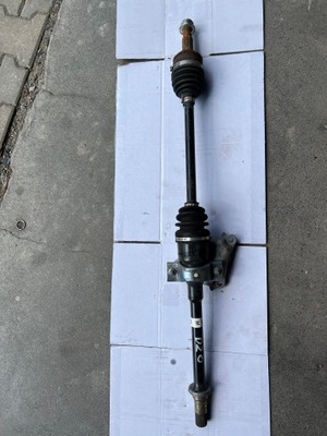 Mazda 2 приводной вал правая бензин rok 2016 фото №1