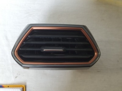 Впуск решітка обдув seat cupra formentor права фото №1