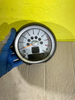 Mini cooper r56 obrotomierz фото №1