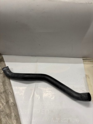 Соединитель трубка радиатора воды - peugeot оригинальный номер 1343.g8 фото №1