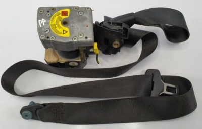 Pas натягувач правий перед mercedes w220 europa фото №1