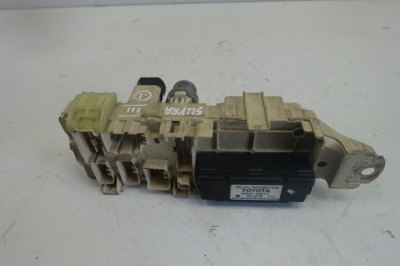 Toyota supra iii 3.0 i коробка запобіжників oryg фото №1