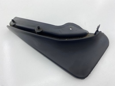 Бризковик лівий задня mercedes-benz w204 фото №1