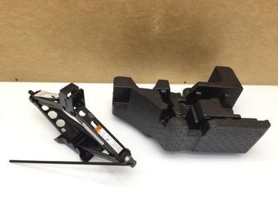 Renault arkana подъемник домкрат колеса пенополистирол вкладыш фото №1