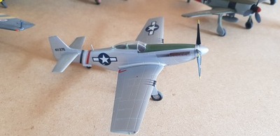 P-51 Mustang .Easy Model 37293.Idealny