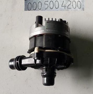 Дополнительная насос воды mercedes gle w166 0005004200 фото №1