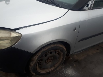 Skoda fabia ii 2 roomster 2007 крила лівий перед лівий передній la7w фото №1
