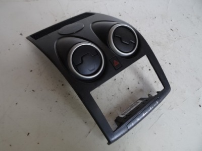 Рамка обдув перед середина p10381a77100 nissan qashqai фото №1