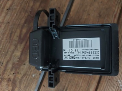 Разъём obd ford mondeo mk5 gg9t-14f642-cb фото №1