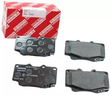 Оригінальний номер toyota гальмівні колодки гальмівні перед hilux vii фото №1