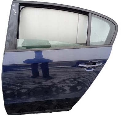 Дверь полный левый задняя vw passat b7 sedan lh5x фото №1