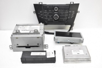 Радио радиопроигрыватель dvd 800 cd 13273256 13273256 13223793 opel insignia a фото №1