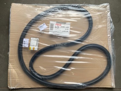 Skoda scala прокладка дверь задняя nowa оригинал 657867368g фото №1