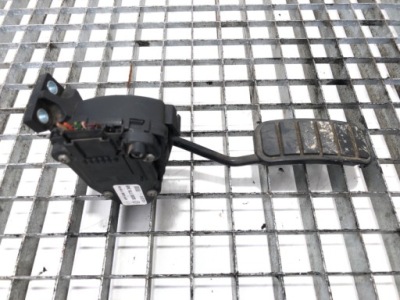 Потенциометр газа renault master ii 8200778349 2.5 115km педаль фото №1