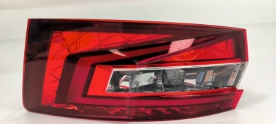 Лампа правая задняя 3v5945208a skoda superb iii фото №1