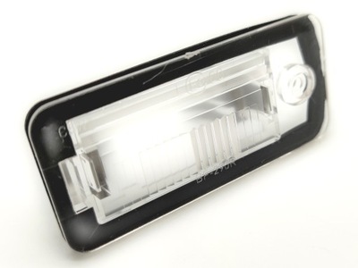 Освітлення номерного знака audi a3 8p 04.08-10.12 фото №1