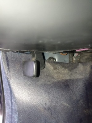 Audi a4 b6 тяга открывания капот фото №1