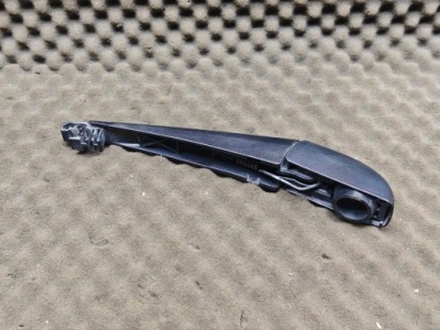 85241-02070 рычаг дворники задний toyota auris фото №1