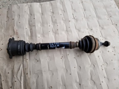 Приводной вал левый перед audi a6 c5 2.5 tdi 180km 4b0407271ap фото №1