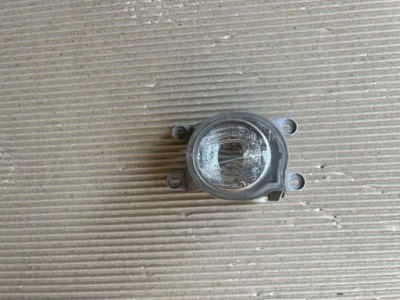 Toyota corolla e21 yaris iv hilux протитуманна фара правий фото №1