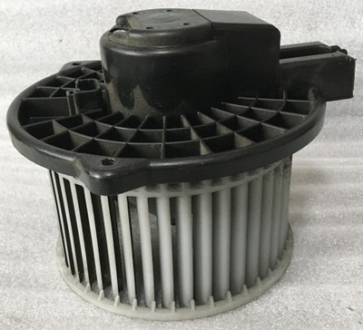 Вентилятор повітродувка обдув mazda 2 1.3 2007-2015 фото №1