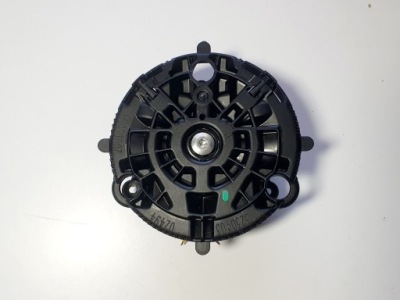 Моторчик дзеркало правий kia sportage iv tucson iii 15- фото №1