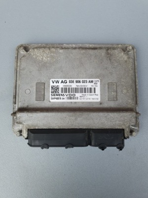 Блок керування бортовий комп'ютер двигуна 03e906023am фото №1