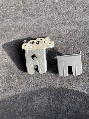 Audi a5 8t lift замок кришки задня фото №1