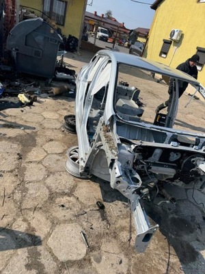 Чверть підкрилок лонжерон правий перед передня renault clio v ted69 фото №1