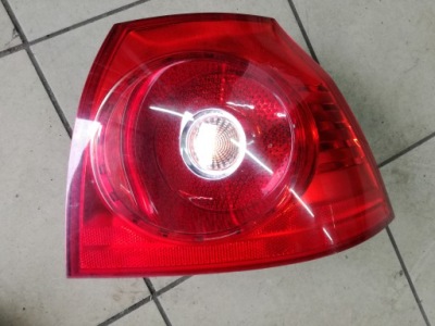 Vw golf v 2004 - 2008 rok лампа задняя правая w крыло 1k6945096q фото №1