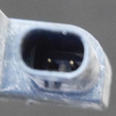 Tesla model x 2016 антена gps фото №1