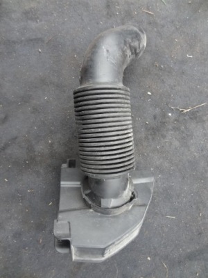 Wąż труба воздухозаборник воздуха peugeot 3008 i 9802561180 фото №1