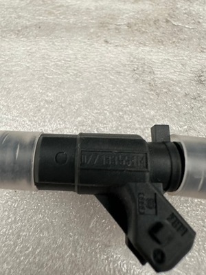 !WTRYSK WTRYSKIWACZ AUDI A8 D2 077133551M!