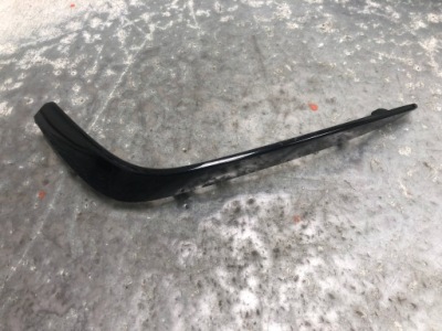 Молдинг бампера левый перед mercedes w205 amg a2058857138 фото №1