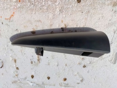 Renault kangoo iii захист лампи кутик правий задня 8200499015 фото №1