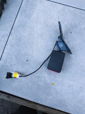 Jeep renegade jeep renegade пряжка заднего поперечина правый задняя 34174910 ? фото №1