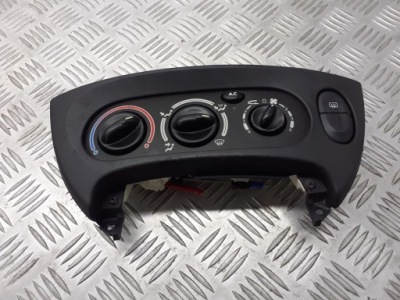 Панель керування обдув renault оригінальний номер 663391j фото №1