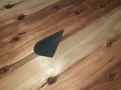 Пластик трикутник крила заглушка ліва suzuki kizashi фото №1